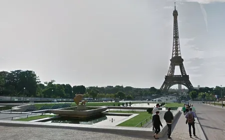 Deux Américains passent la nuit dans la Tour Eiffel