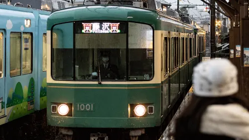 Japon : un conducteur de train poursuit son employeur pour 0,43...