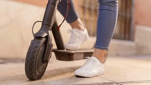 Limoges intensifie le contrôle des utilisateurs de trottinettes...