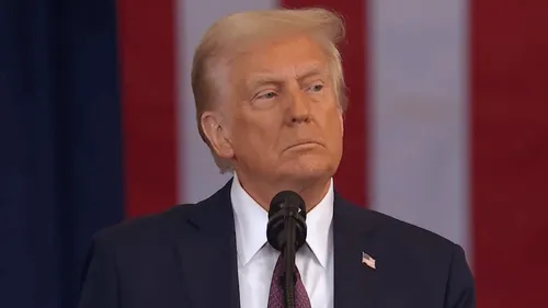 Ce qu’il faut savoir sur l’évacuation de Donald Trump lors d’un...