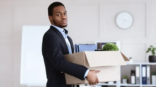 Son entreprise le licencie car il n'est pas assez "fun", la justice...