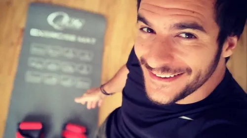 Enorme succès pour le chanteur Amir 