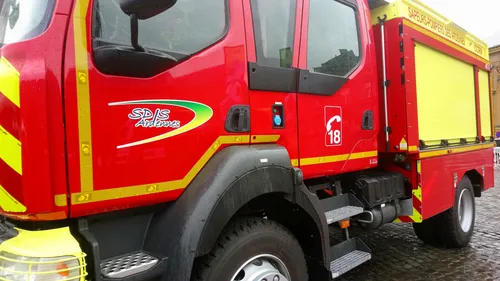 Incendie : un champ brûle sur 3. 000 m²