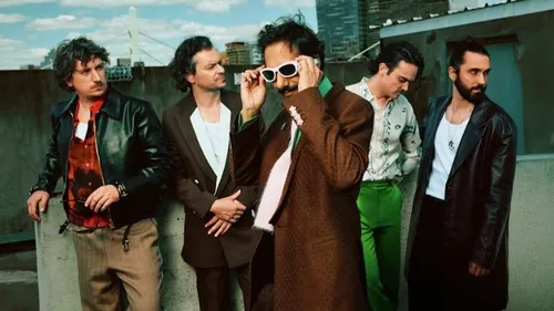 Feu! Chatterton sur RVM : Le chanteur Arthur Teboul évoque...