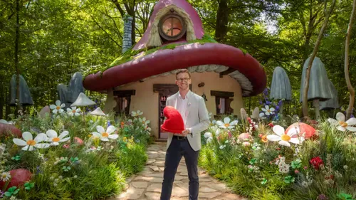 Insolite : Visitez la maison des Schtroumpfs à 30 min des Ardennes