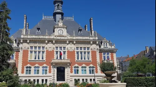 Une commune demande un remboursement de plus de 2 500 euros aux...