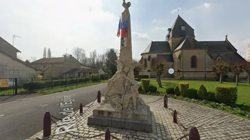 "C'était l'enfant du village" : hommage au militaire Anicet...