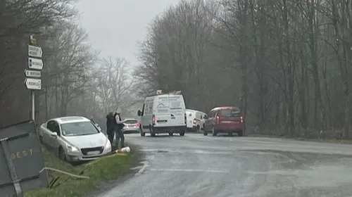 Accident de la route : 2 voitures percutées, 1 personne transportée...