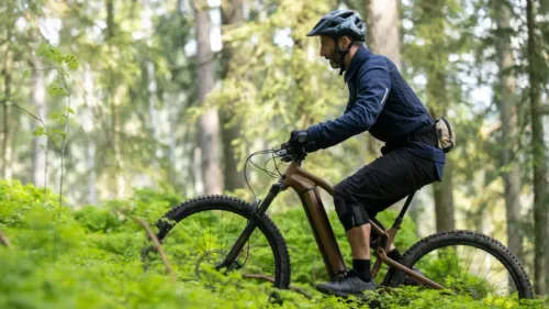 Des casques vendus chez Decathlon rappelés à cause d'un défaut