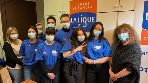 6 étudiants en pharmacie dans les Ardennes.