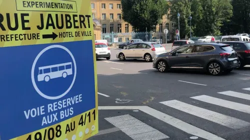 Les bus Tac vont continuer de contourner l’hôtel de ville de Mézières