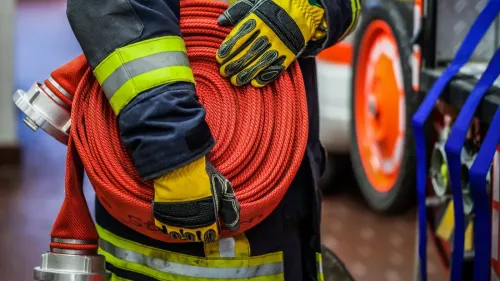 Un hangar de 200 m2 totalement détruit par un incendie