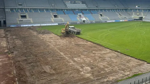 Le changement de pelouse a commencé au stade Dugauguez