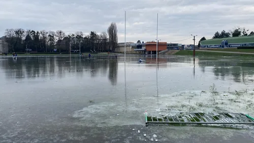 Un stade de rugby se transforme en patinoire éphémère