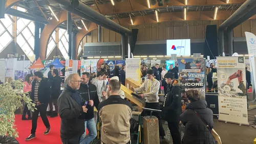 100 entreprises et organismes réunis