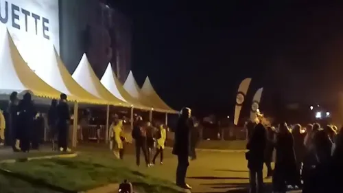 Accident grave, attente, froid... Les organisateurs expliquent les...