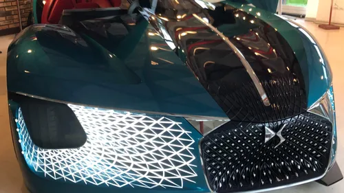  La DS X E Tense : La voiture du futur exposée à Charleville