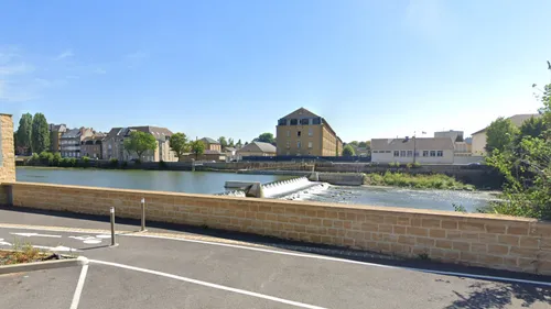 Un homme repêché dans la Meuse par les pompiers