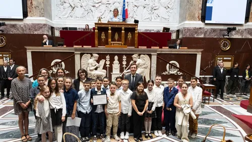 Ardennes - [Vidéo] Une classe de CM2 remporte le Parlement des enfants