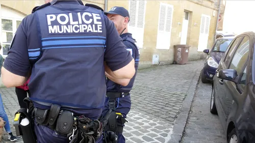 Deux policiers municipaux blessés à Charleville 