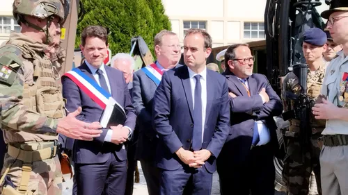 Le Ministre des Armées annonce 130 millions d'euros pour le 3e...