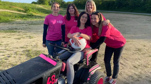 Les Co'Pinks, équipe 100% féminine, aux 24h tracteurs tondeuses