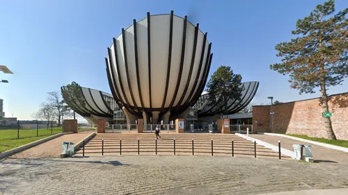 Les étudiants font leur rentrée à l'université de Reims...