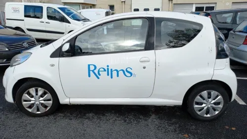 De nombreux objets de la ville de Reims sont aux enchères