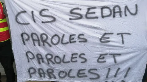 En colère, les pompiers des Ardennes font entendre leur...