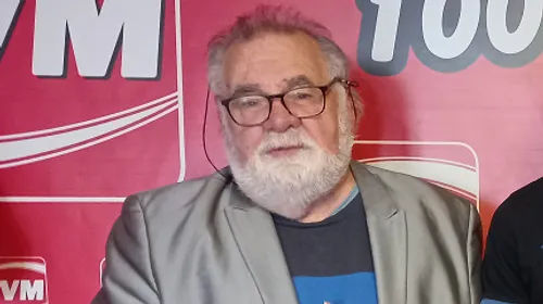 Il part à l'Ecole Supérieure des Arts du Rire