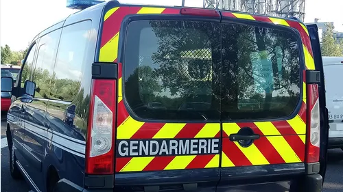 Deux frères de 85 ans retrouvés décédés chez eux