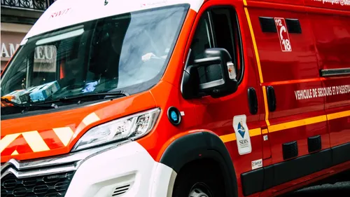 Feu de poubelle dans un immeuble à la suite d'un règlement de compte