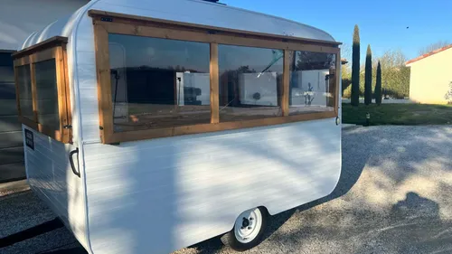 Un café itinérant sur les routes des Ardennes