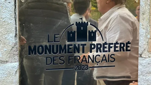 La plaque officiellement dévoilée à Sedan