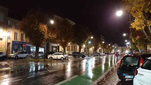 Charleville éteint la lumière et baisse la température