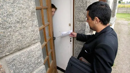 Démarchage suspect dans les Ardennes : les habitants appelés à la...