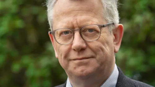 Plus de 300 collectivités sont regroupées dans cette association...