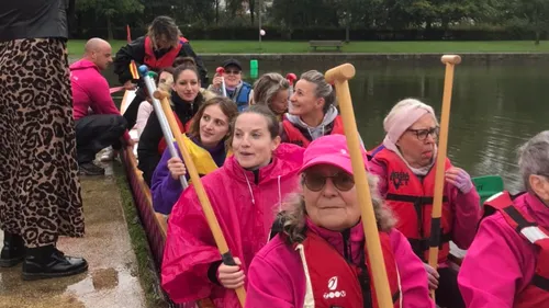 Les Dragon Ladies 08 ont donné le coup d'envoi d'Octobre Rose !