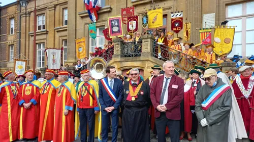 Un beau succès pour le Festival des Confréries à Charleville 