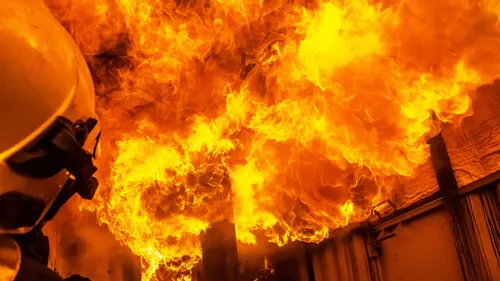 Un feu de ferme très important à Remilly-Aillicourt