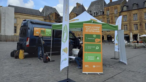 Opération dépistage des maladies du foie place Ducale