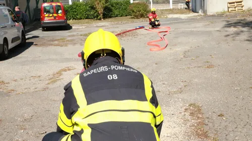 Un feu ravage un hectare et demi de champ