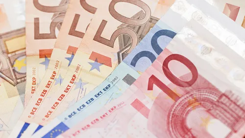 Après avoir fait un profit de 75 000€, un trafic de drogues est...