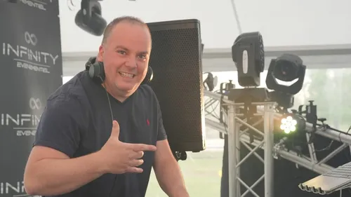 Julian H, nouveau DJ du Club RVM !