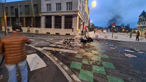 Violences et dégradations à Mézières : la ville et l'agglo portent...