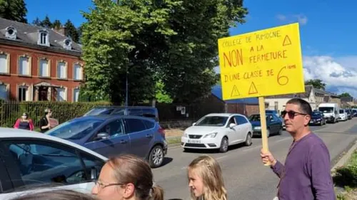 Rimogne : un barrage filtrant pour dénoncer une fermeture de classe