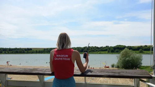 Rencontre avec des saisonniers : le travail des nageurs sauveteurs 