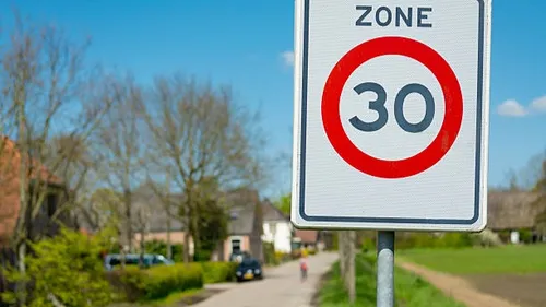 Vitesse à 30 km/h : un déploiement en cours dans plusieurs rues...