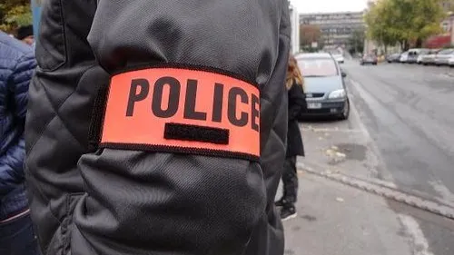 Un homme blessé de plusieurs coups de couteau ce mardi soir