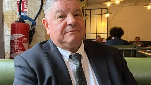 Entretien avec Akli Mellouli, sénateur du Val-de-Marne : l'écologie...